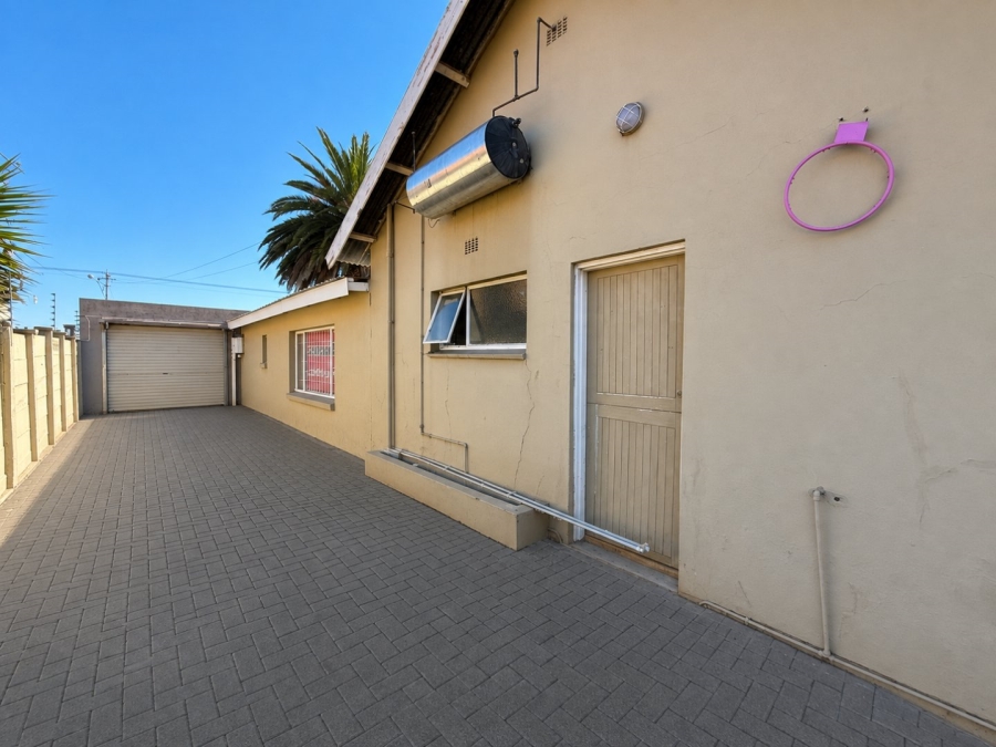 5 Bedroom Property for Sale in Hospitaalpark Free State